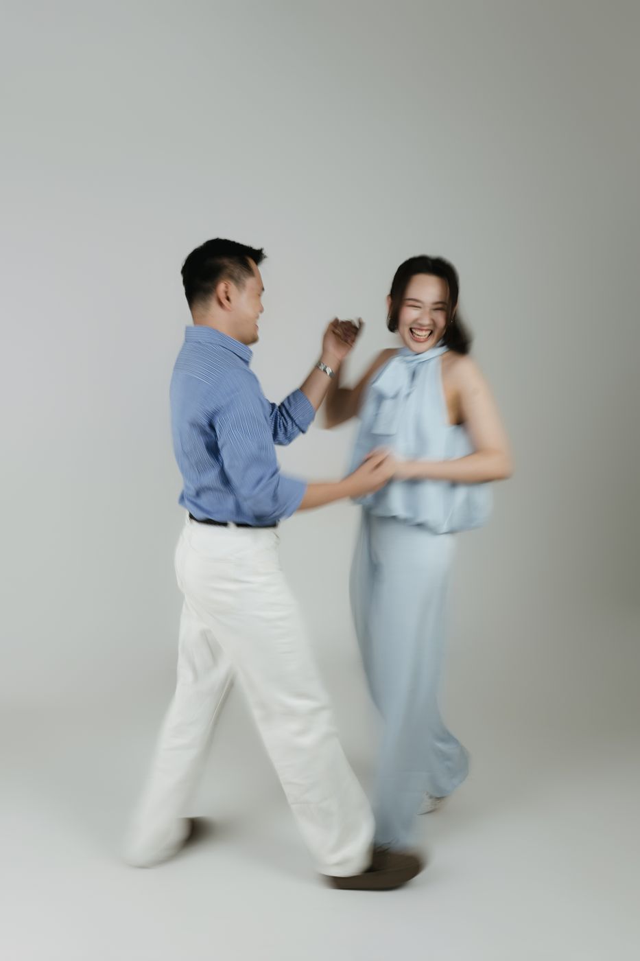 Michael dan Riche berdansa, foto bergerak blur